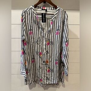 Papillon Blanc Black and White Striped Floral Top- size XL